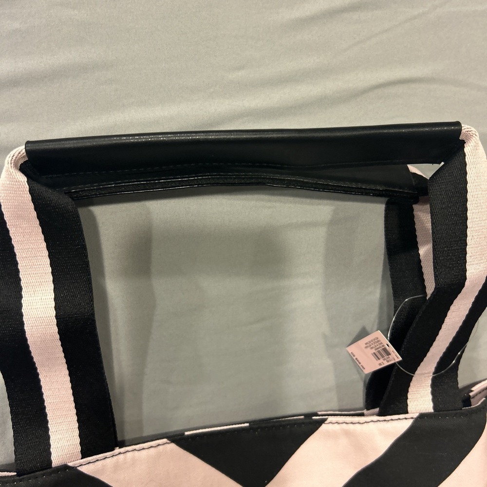 VICTORIA'S SECRET PINK AND BLACK STRIPED ZIPPERED WEEKENDER TOTE BAG - NEW W/TAG - Picture 2 of 8